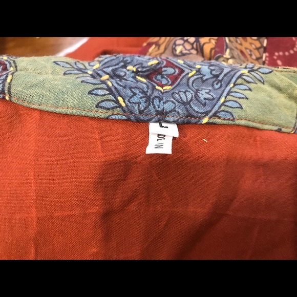 Red patterned and hand stitched jacket - Picture 7 of 8